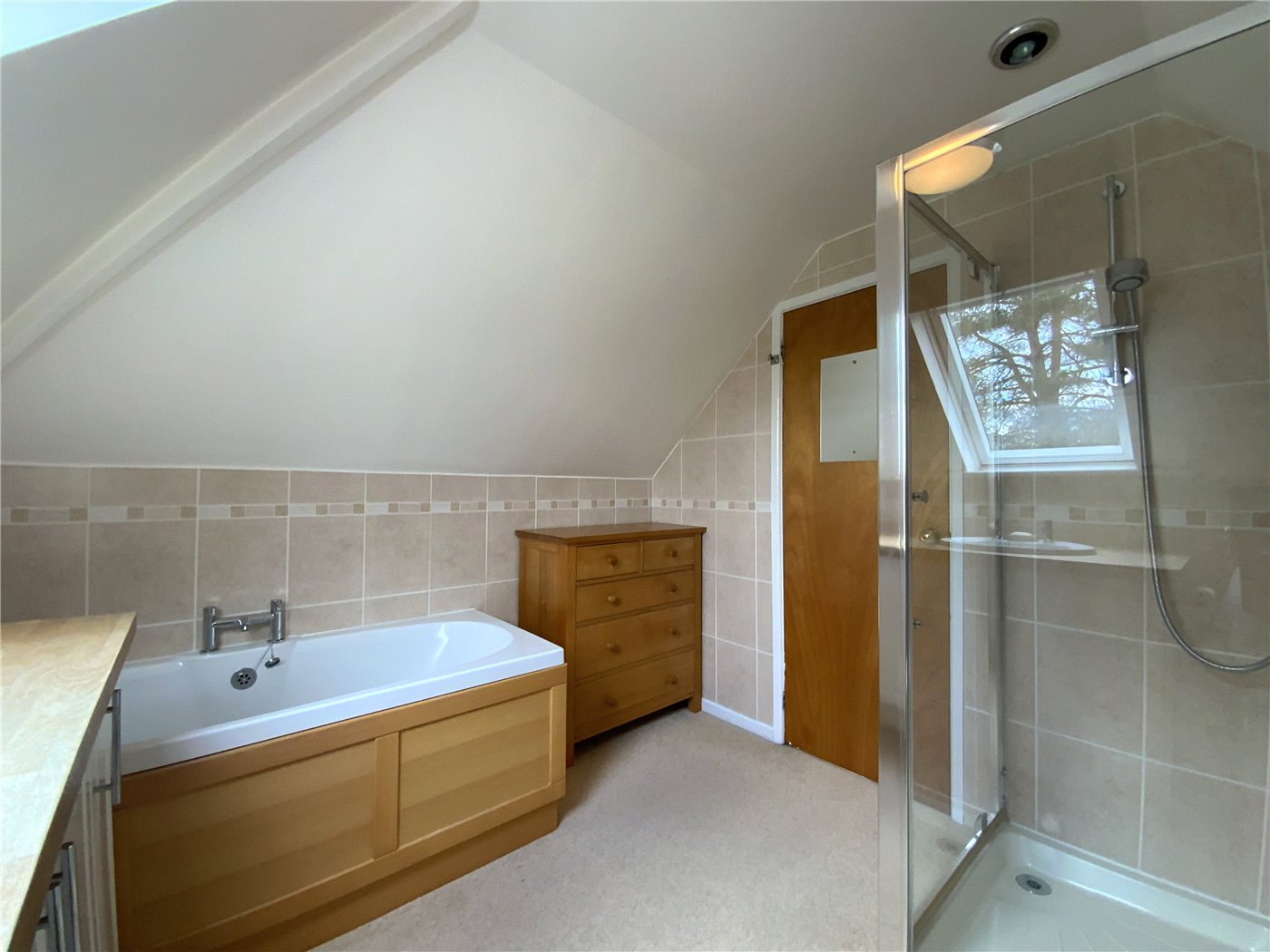 Ensuite